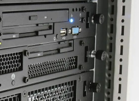 索斯科&义文：以卓越硬件守护数据中心安全